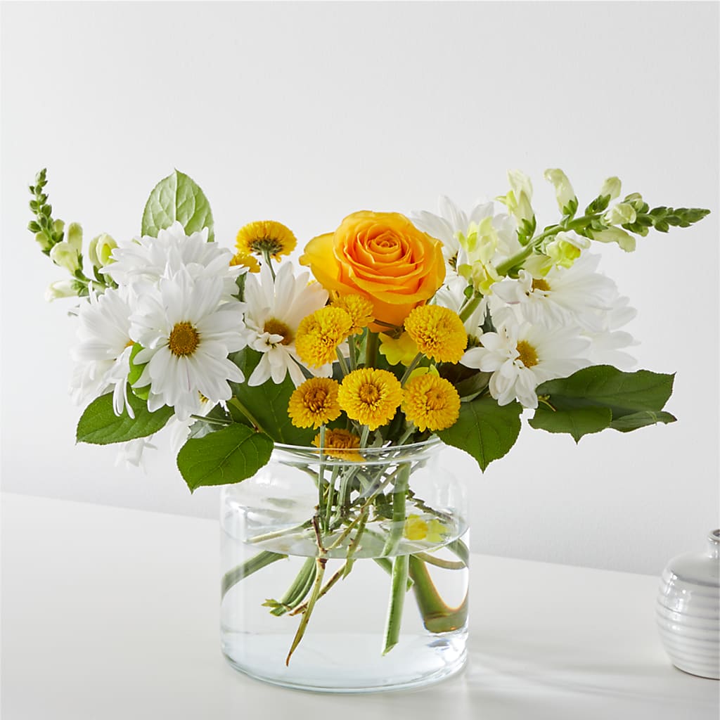 Sun Salutation Bouquet – HONEY BEES FLORAL & MORE, Lucedale MS