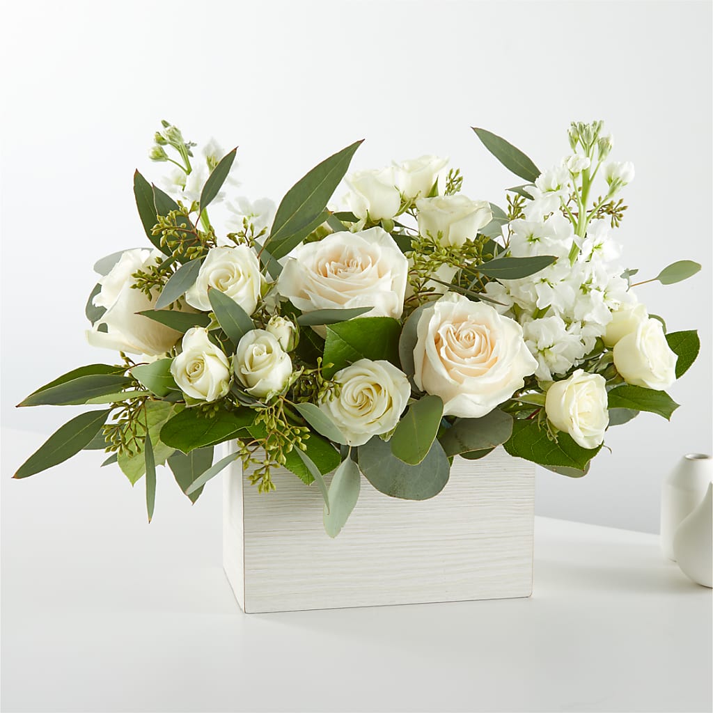 Fresh Linen Box Bouquet – HONEY BEES FLORAL & MORE, Lucedale MS