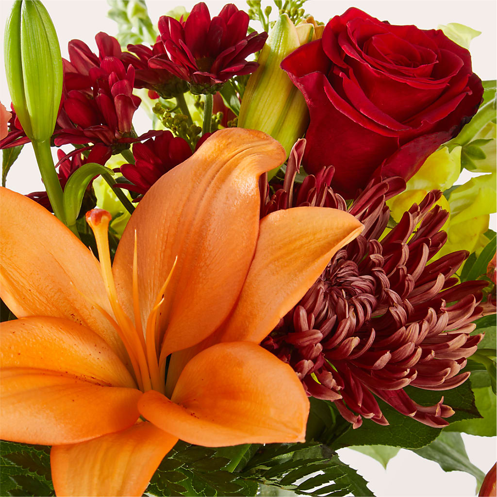 Sweater Season - A Florist Original – HONEY BEES FLORAL & MORE, Lucedale MS