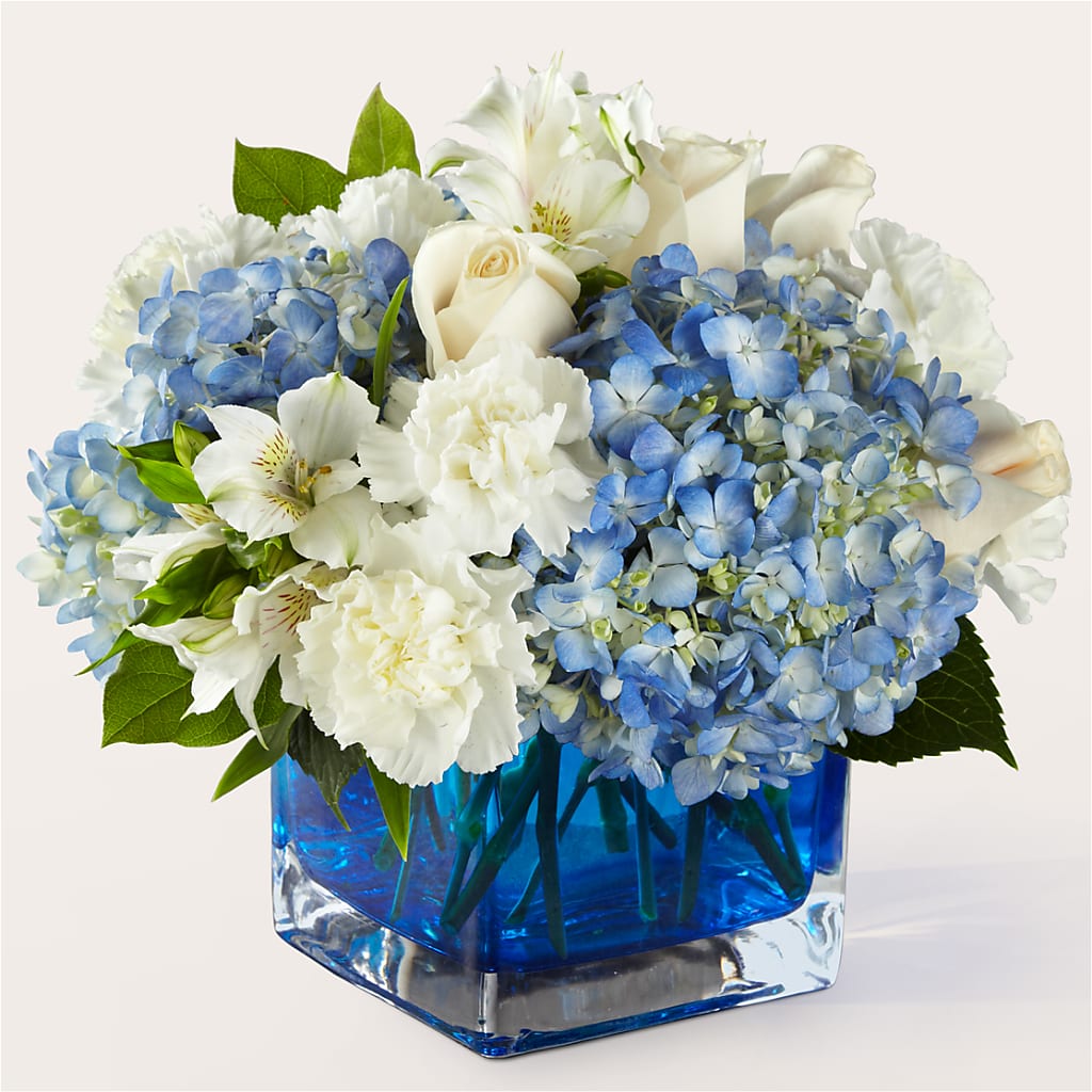 Soothing Waters Bouquet – HONEY BEES FLORAL & MORE, Lucedale MS