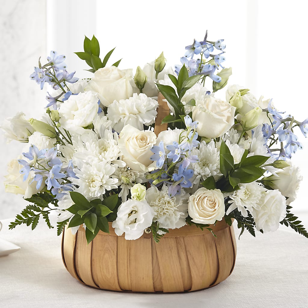 Sincerely Heartfelt Basket – HONEY BEES FLORAL & MORE, Lucedale MS