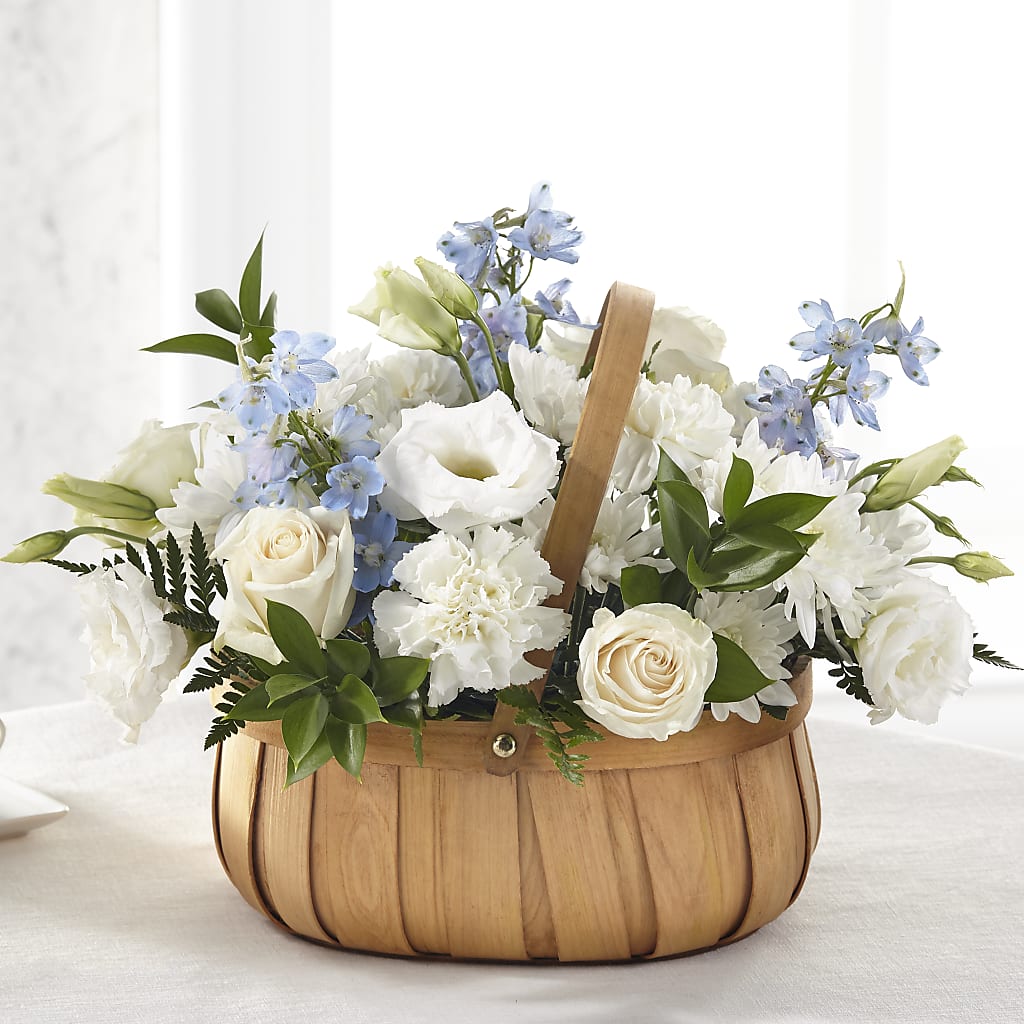 Sincerely Heartfelt Basket – HONEY BEES FLORAL & MORE, Lucedale MS