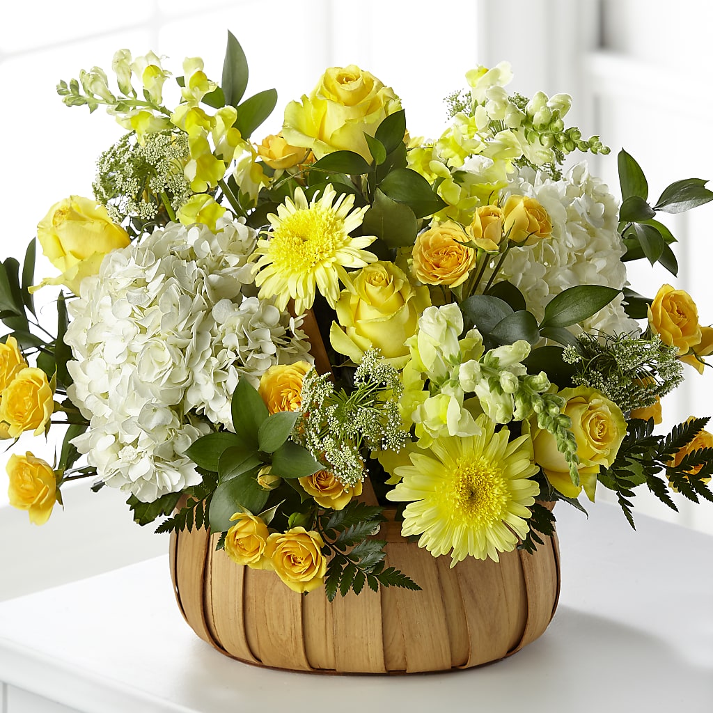 Rustic Remembrance Basket – HONEY BEES FLORAL & MORE, Lucedale MS