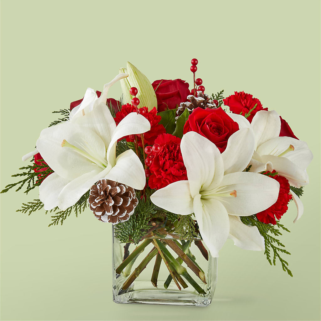 Glistening Icicles Bouquet – HONEY BEES FLORAL & MORE, Lucedale MS