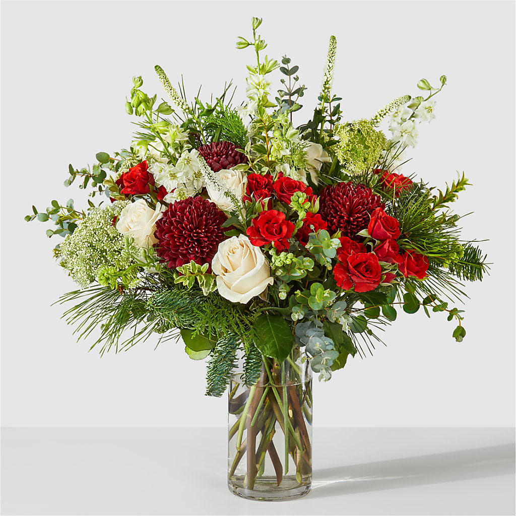 Favorite Traditions Bouquet – HONEY BEES FLORAL & MORE, Lucedale MS