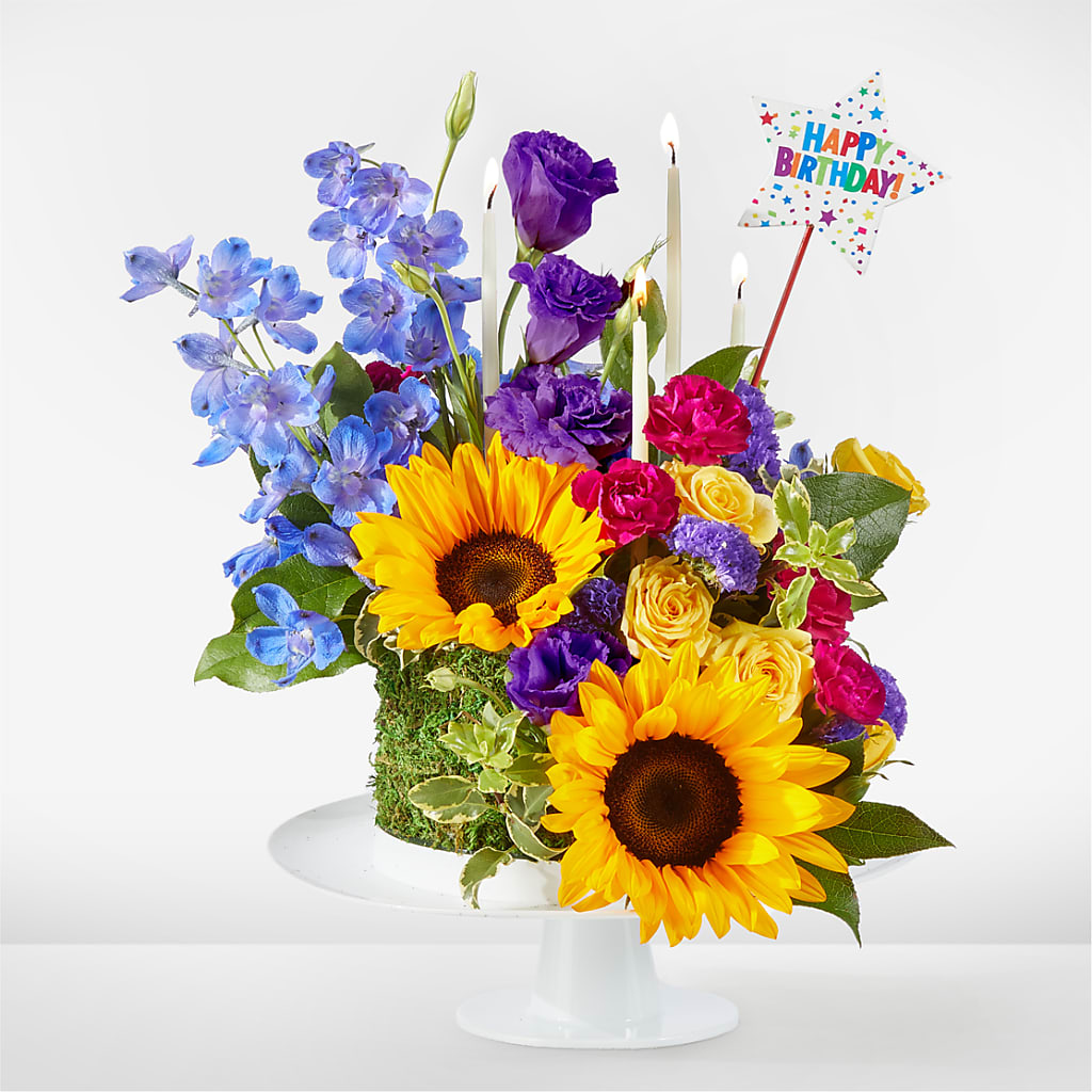 Star of the Day Floral Cake – HONEY BEES FLORAL & MORE, Lucedale MS