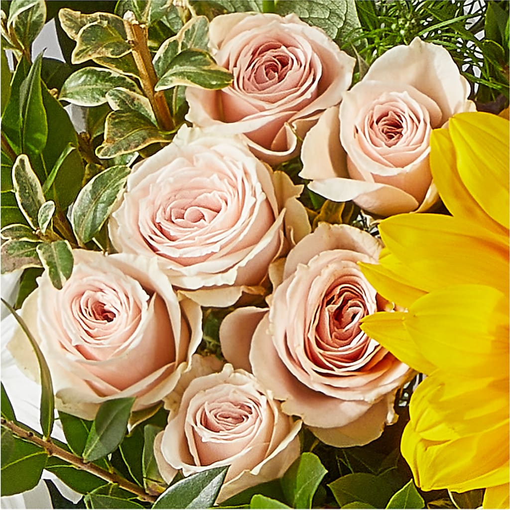 The Good Life Bouquet – HONEY BEES FLORAL & MORE, Lucedale MS