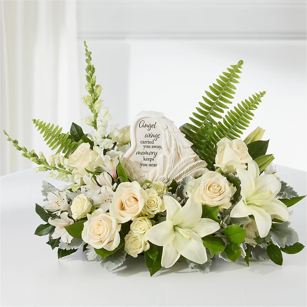 Holding You Close Arrangement – HONEY BEES FLORAL & MORE, Lucedale MS