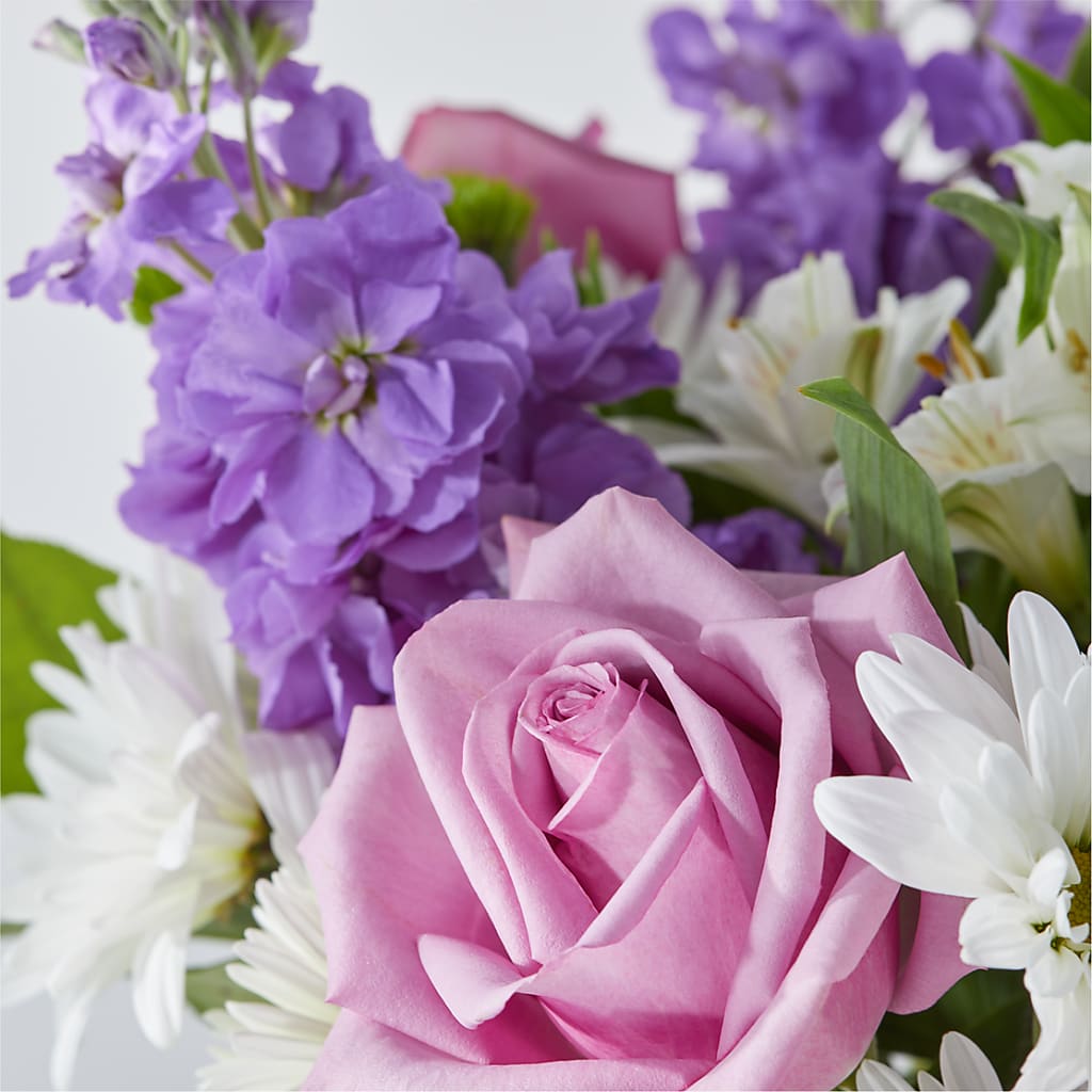Garden of Peace Bouquet – HONEY BEES FLORAL & MORE, Lucedale MS