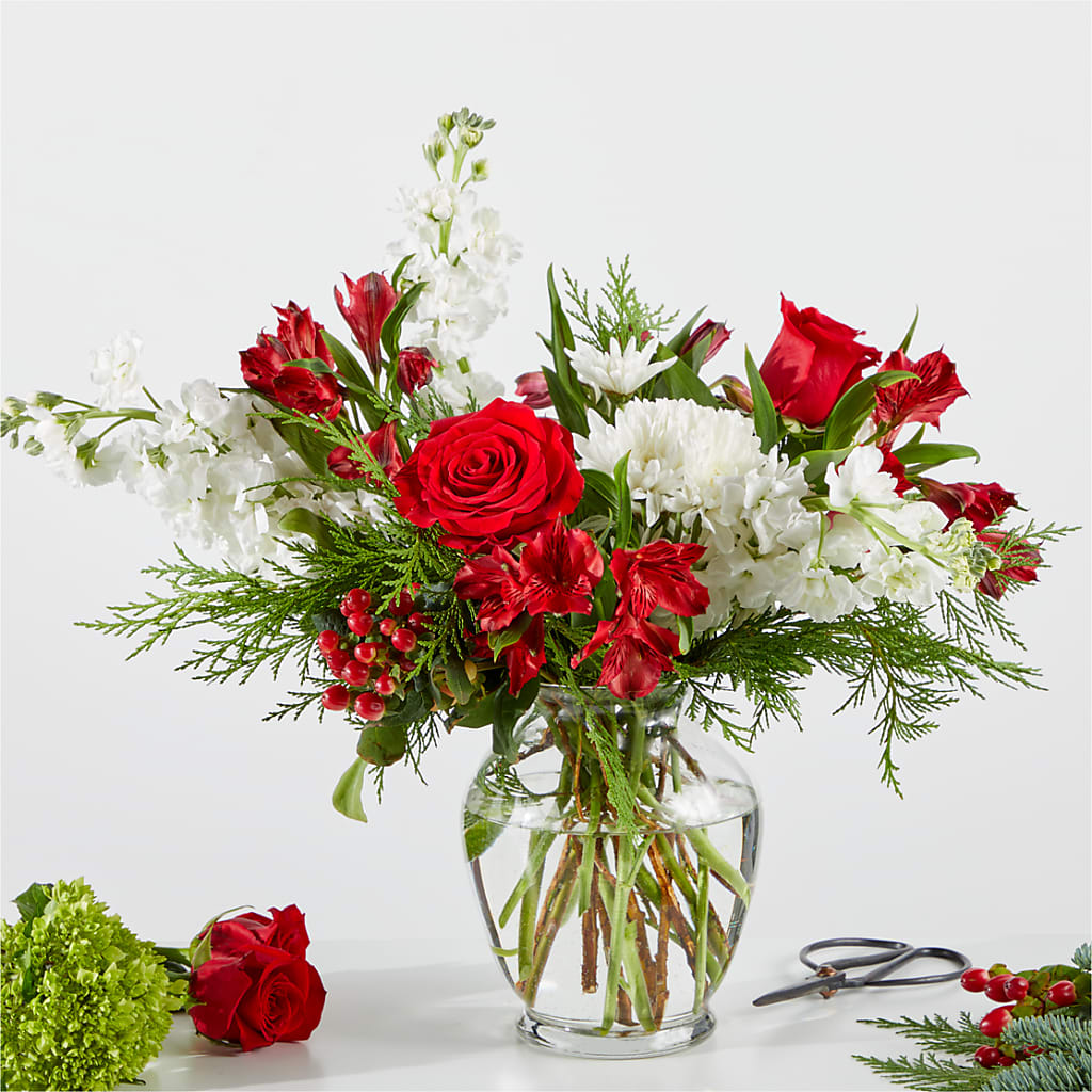 Merry Moment Bouquet – A Florist Original – HONEY BEES FLORAL & MORE, Lucedale MS