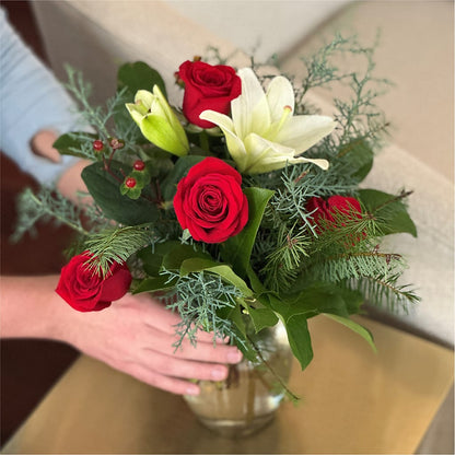 Glittering Lights Bouquet – HONEY BEES FLORAL & MORE, Lucedale MS