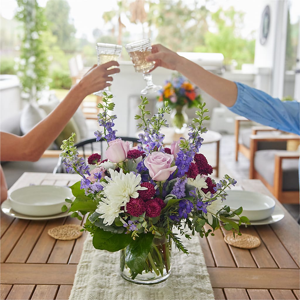 Violet Frost Bouquet – HONEY BEES FLORAL & MORE, Lucedale MS