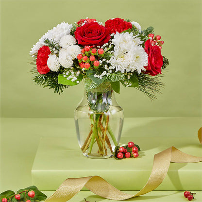 Chance of Flurries Bouquet – HONEY BEES FLORAL & MORE, Lucedale MS