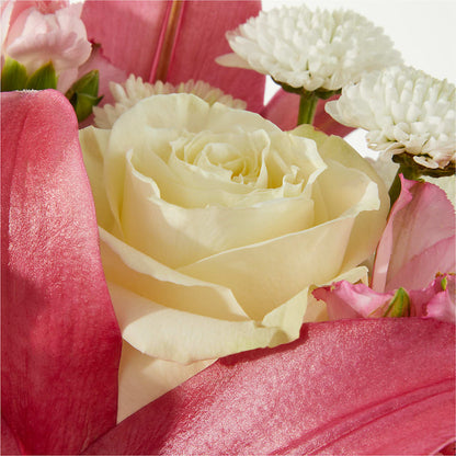 Piece of Cake Bouquet – HONEY BEES FLORAL & MORE, Lucedale MS