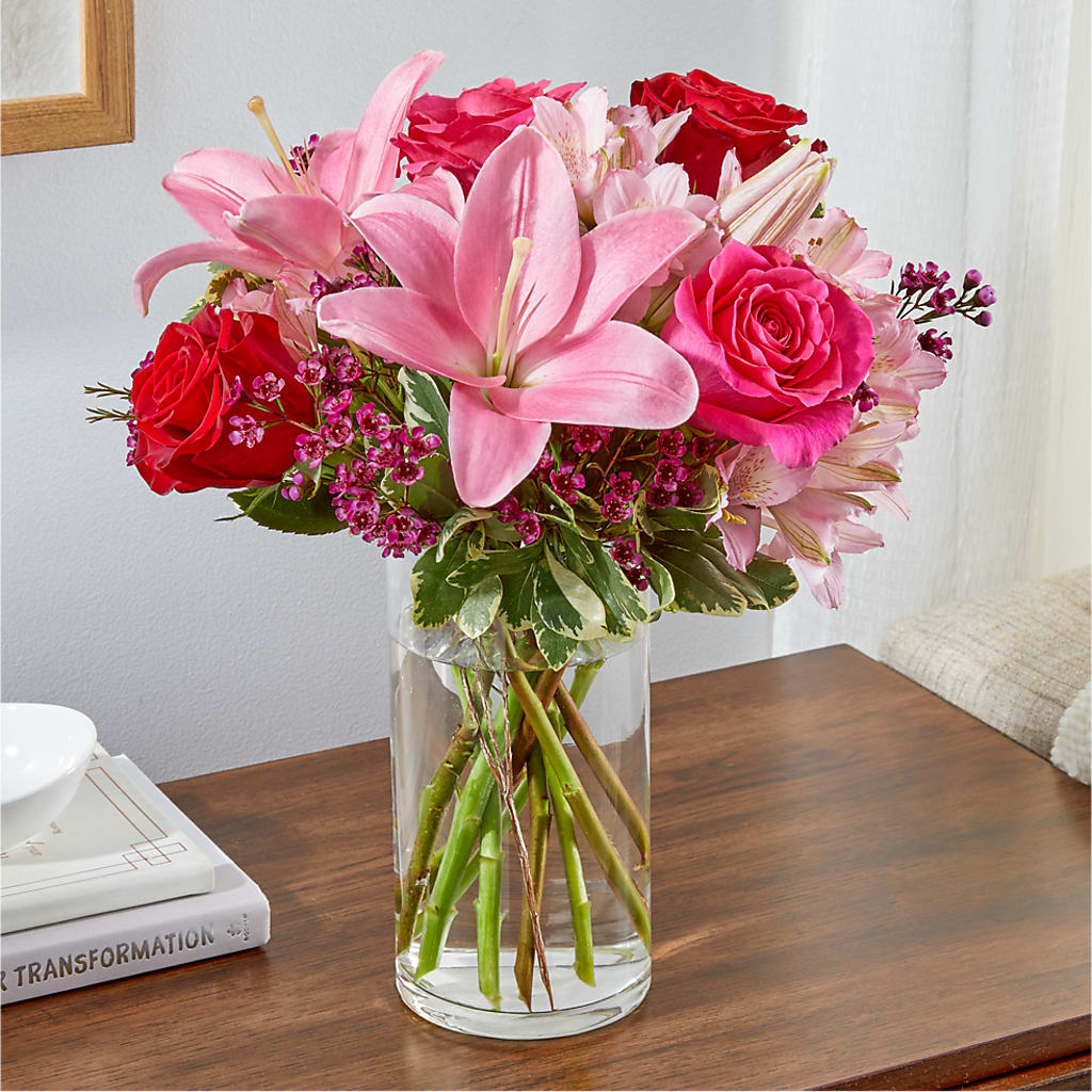 Lucky in Love Bouquet – HONEY BEES FLORAL & MORE, Lucedale MS