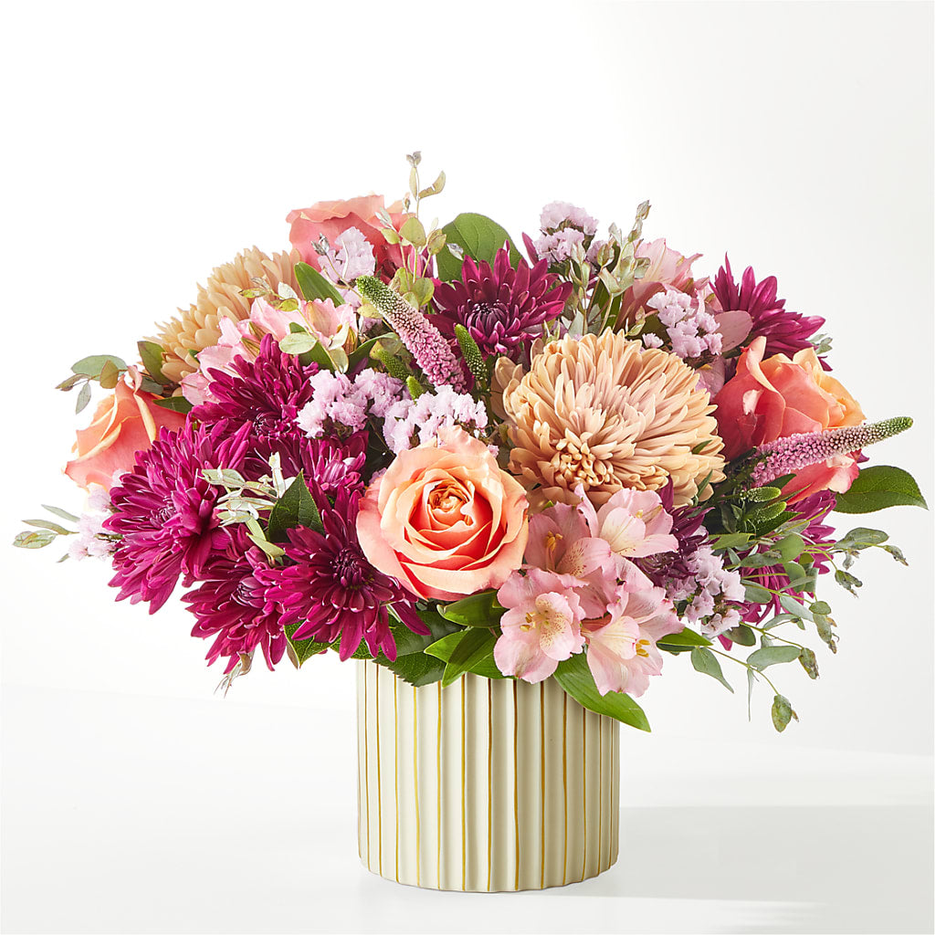Berry Cobbler Bouquet with Ivory Vase – HONEY BEES FLORAL & MORE, Lucedale MS