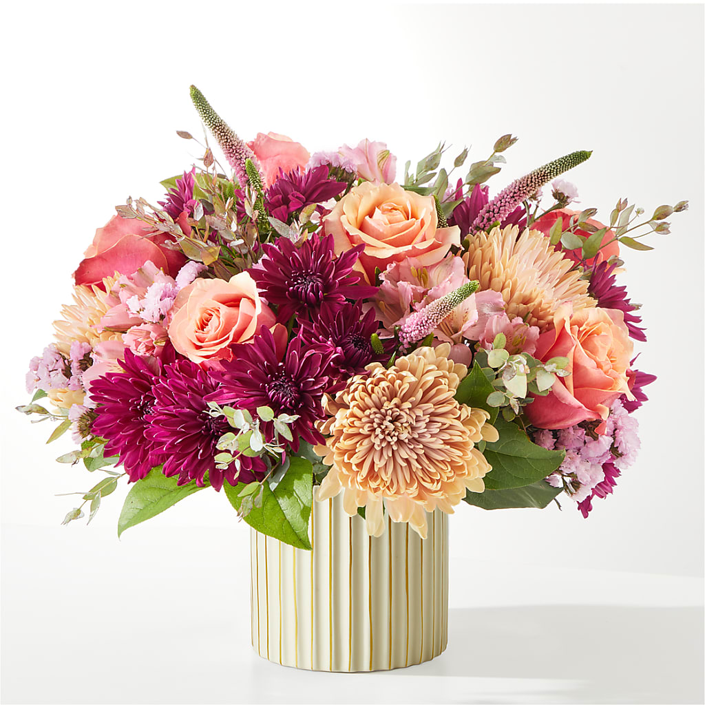 Berry Cobbler Bouquet with Ivory Vase – HONEY BEES FLORAL & MORE, Lucedale MS