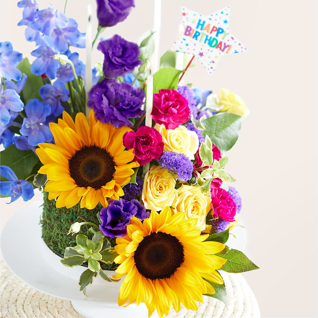 Star of the Day Floral Cake – HONEY BEES FLORAL & MORE, Lucedale MS
