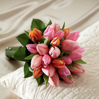 Embraceable Bouquet – HONEY BEES FLORAL & MORE, Lucedale MS